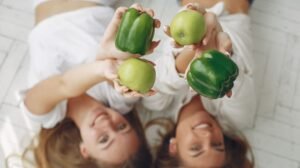 świeże warzywa i owoce w codziennej diecie bez glutenu