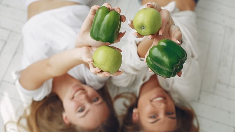 świeże warzywa i owoce w codziennej diecie bez glutenu