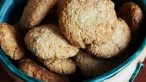 Domowe ciasteczka owsiane bez mąki i glutenu – zdrowe fit wypieki