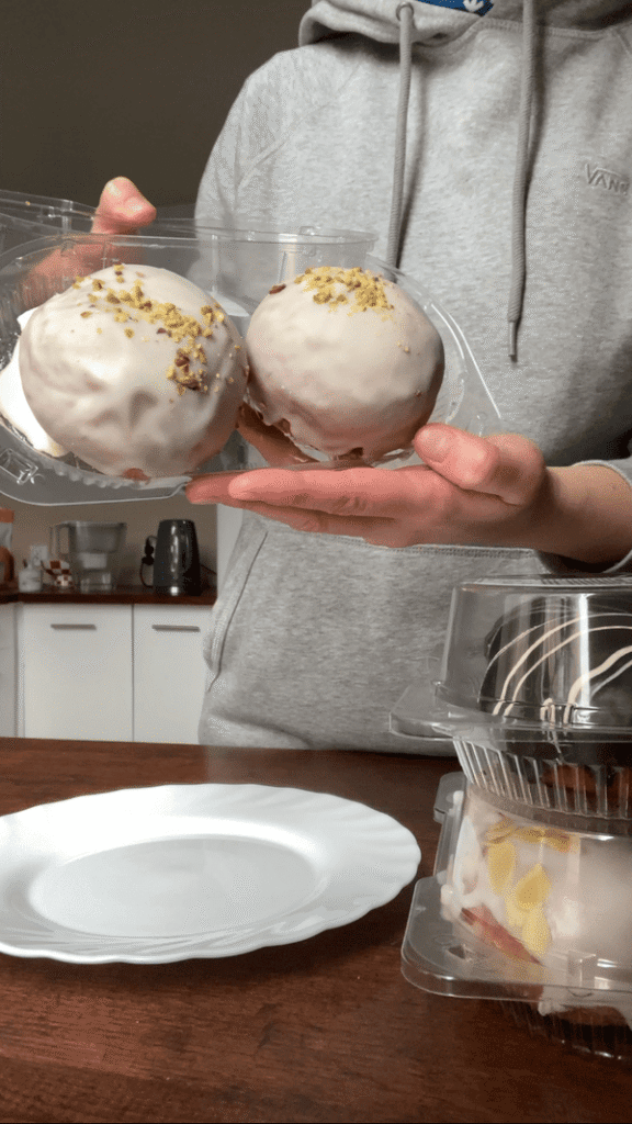Bezglutenowe pączki pistacjowe Putka w opakowaniu