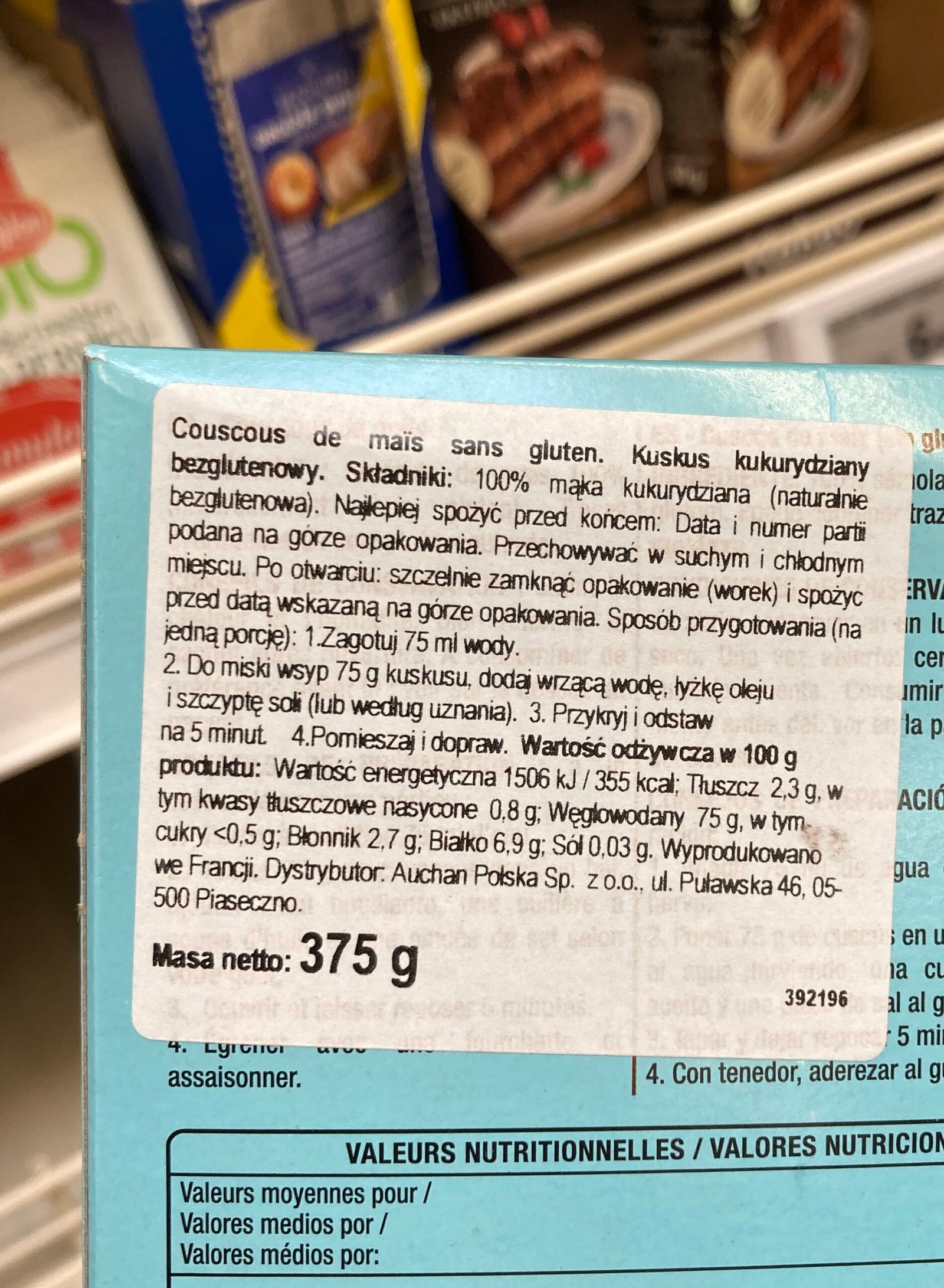 zdjęcie opakowania kaszy kuskus z przybliżeniem na skład bez glutenu