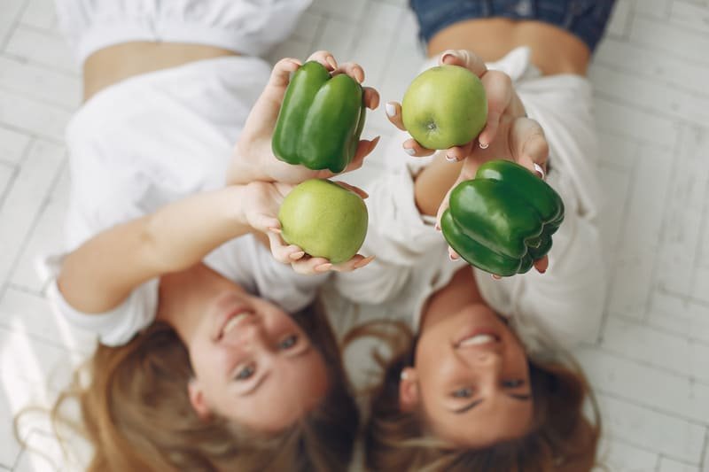 świeże warzywa i owoce w codziennej diecie bez glutenu